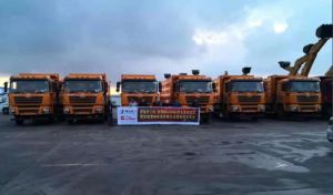 矿用车签约交车